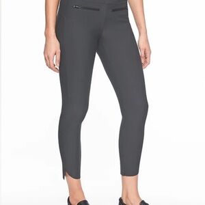 Athleta Women's Crop pants New Without Tags XSP